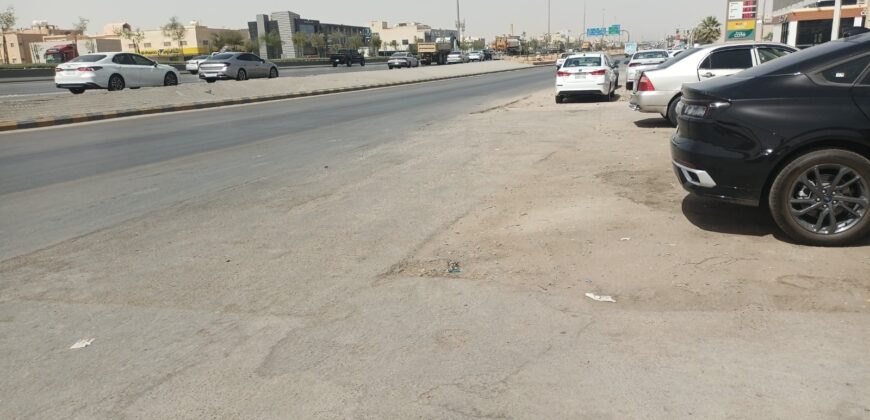 ارض تجارية للبيع في حي المؤنسية